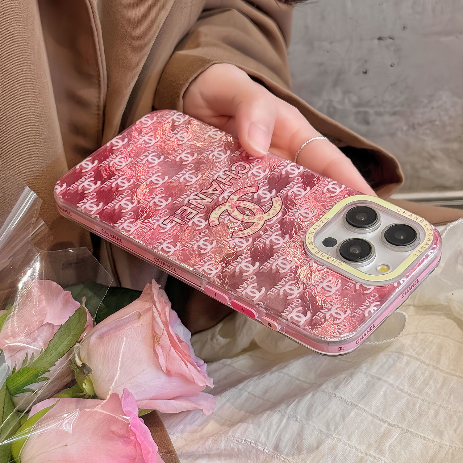 Trendy Glitter Embossed Case
