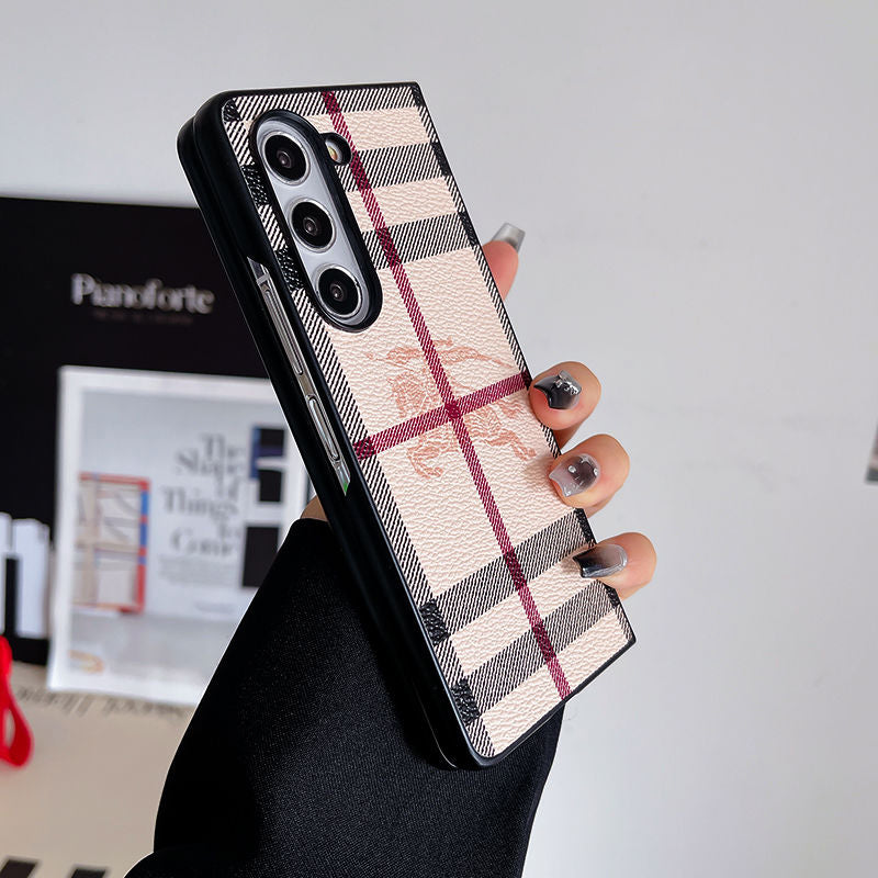 Leather All-Inclusive Horse Checkered Fold Case
