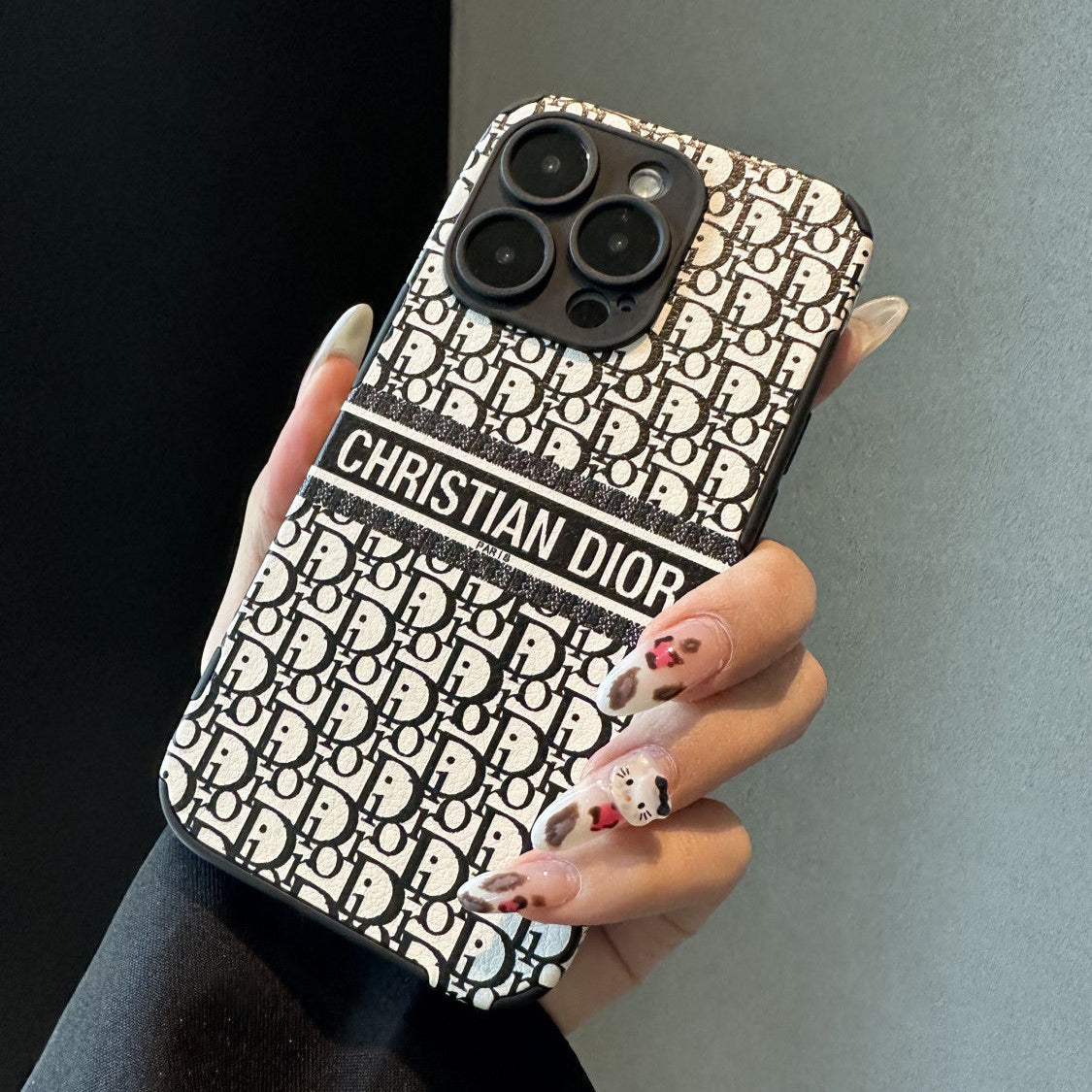 Leather Embossed Drop-Proof Case