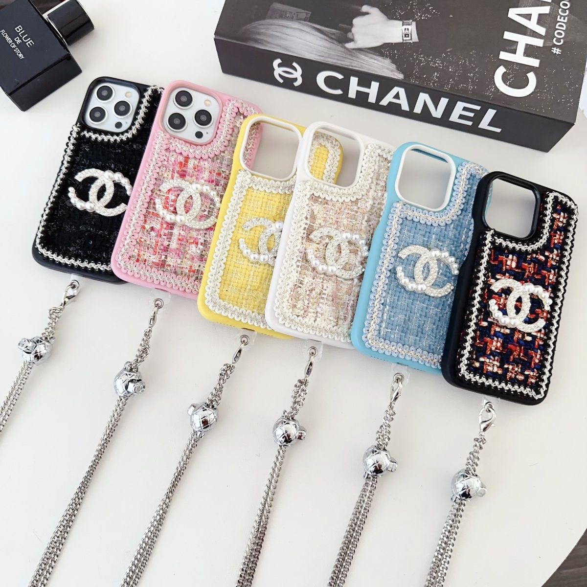 Fashion Wool Material Pearl Crossbody Strap Case