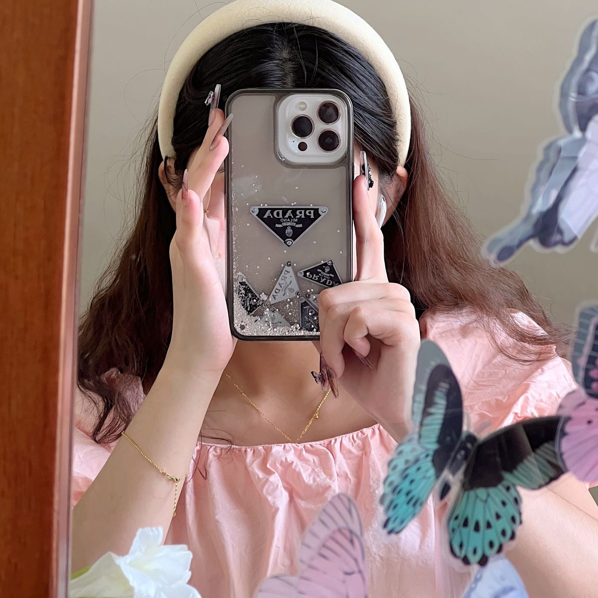Glitter Triangle Logo Quicksand Case