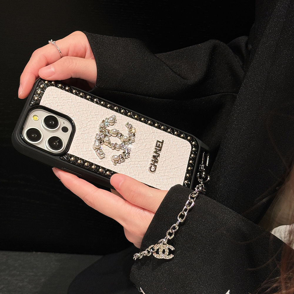 Fashionable Shining Pearl Logo Chain Case