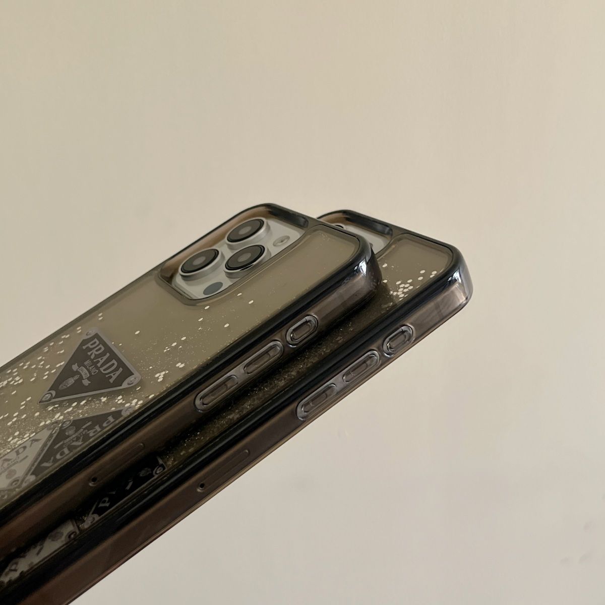 Glitter Triangle Logo Quicksand Case