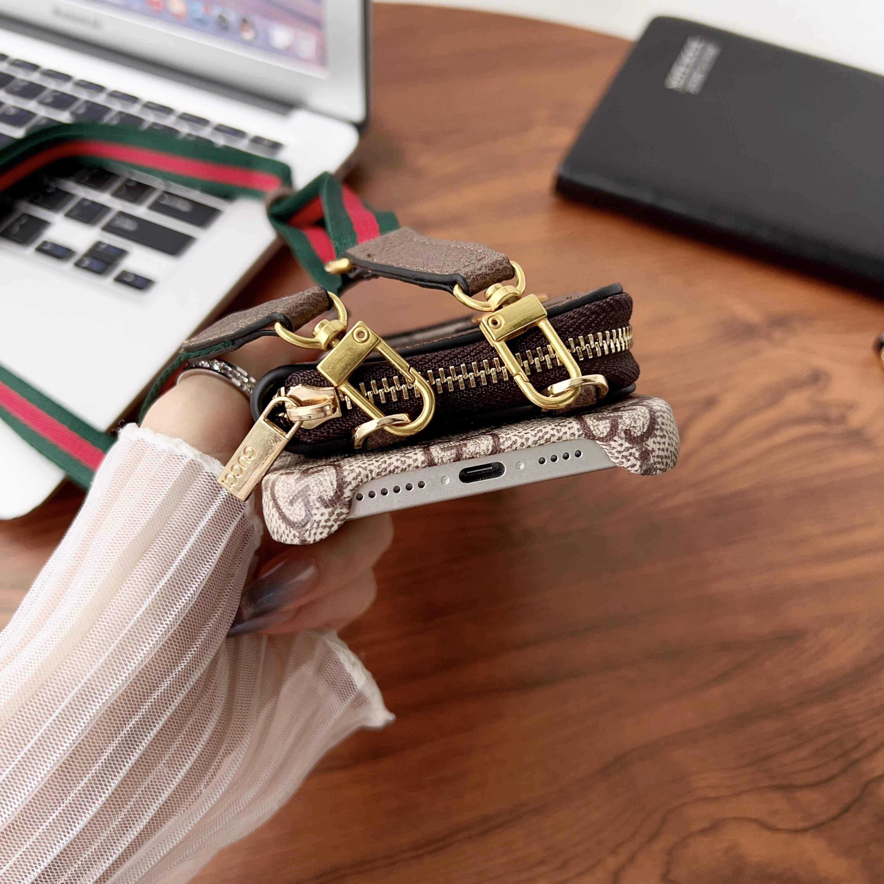 Fashion Crossbody Leather Wallet Case