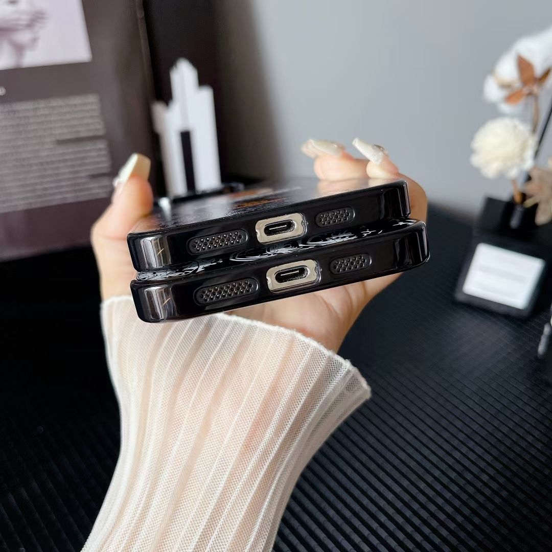 Retro Fashion Print Case