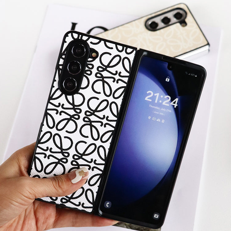 Retro Embossed Leather Fold Case
