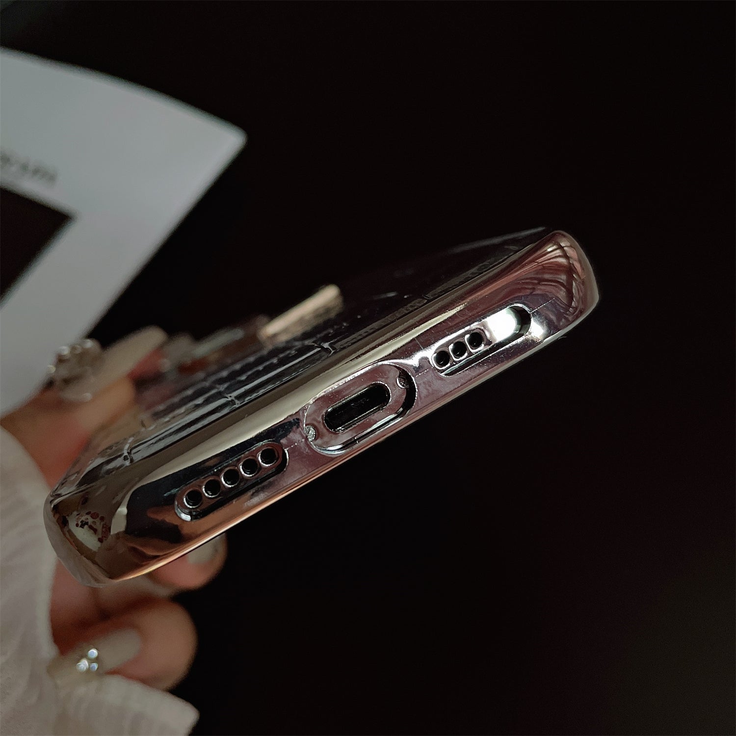 Electroplating Crocodile Pattern Silver Triangle Logo Case