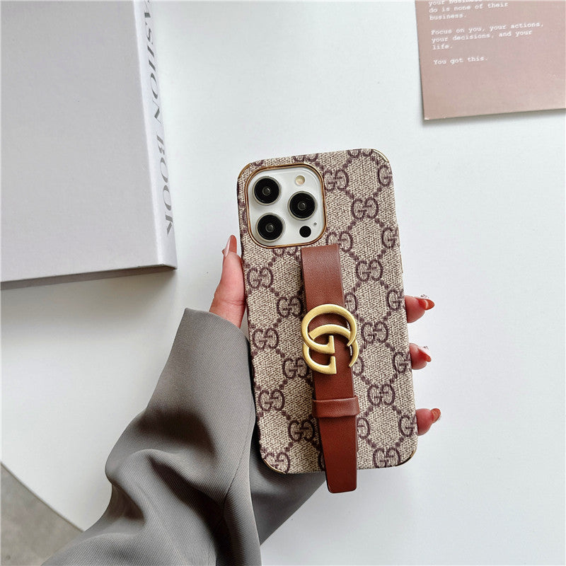 Fashion Embossed Metal Logo Wristband Case
