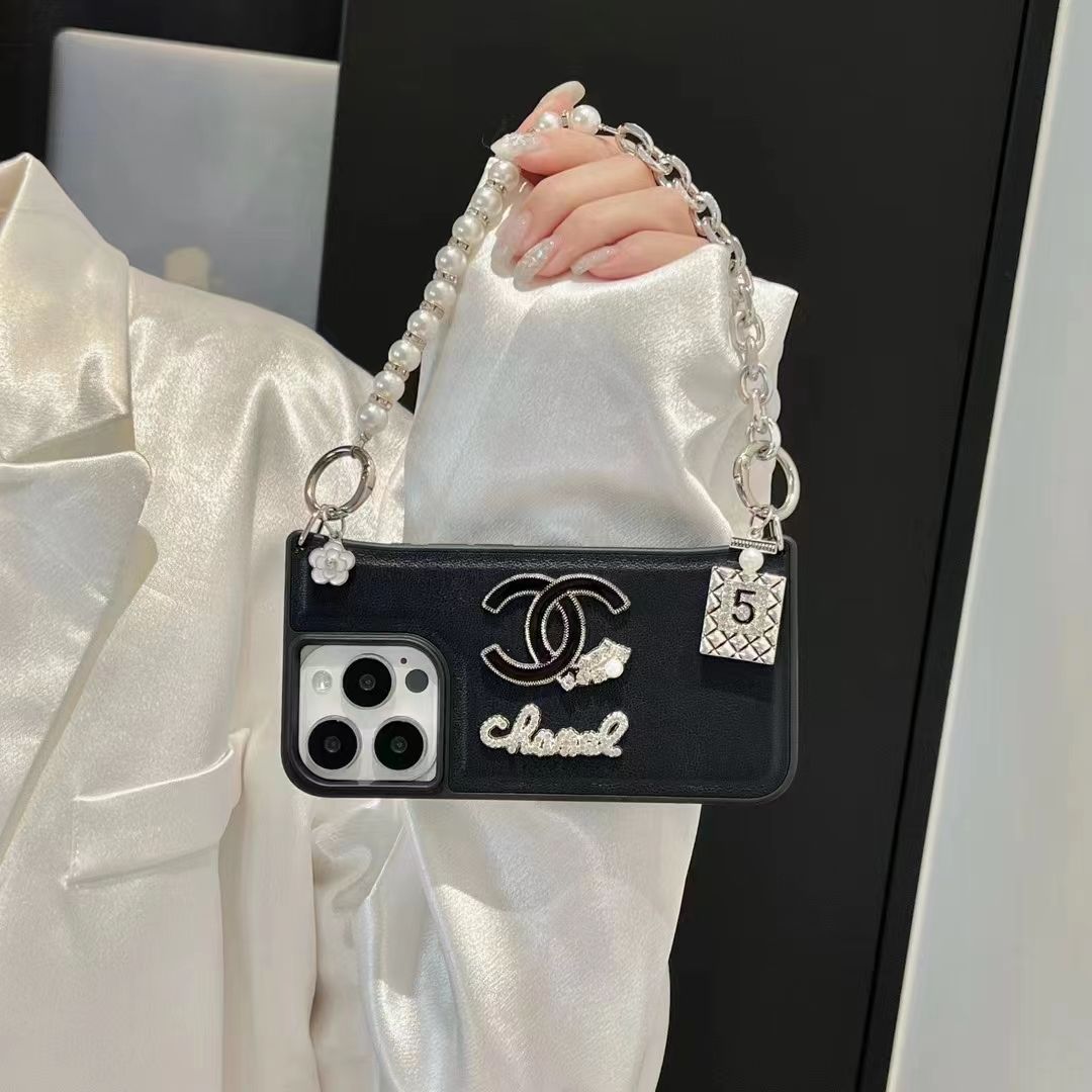 Fashion Perfume Bottle Pearl Chain Case