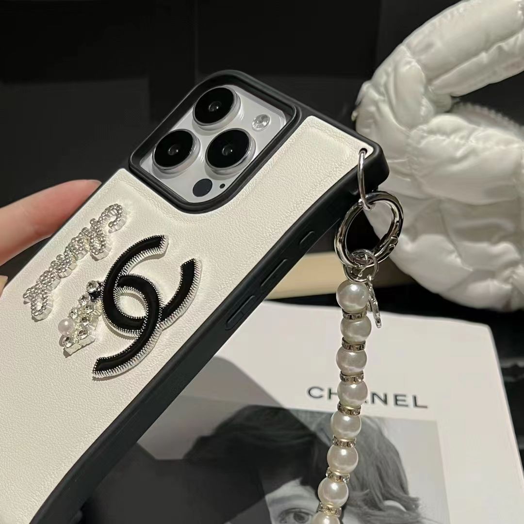 Fashion Perfume Bottle Pearl Chain Case