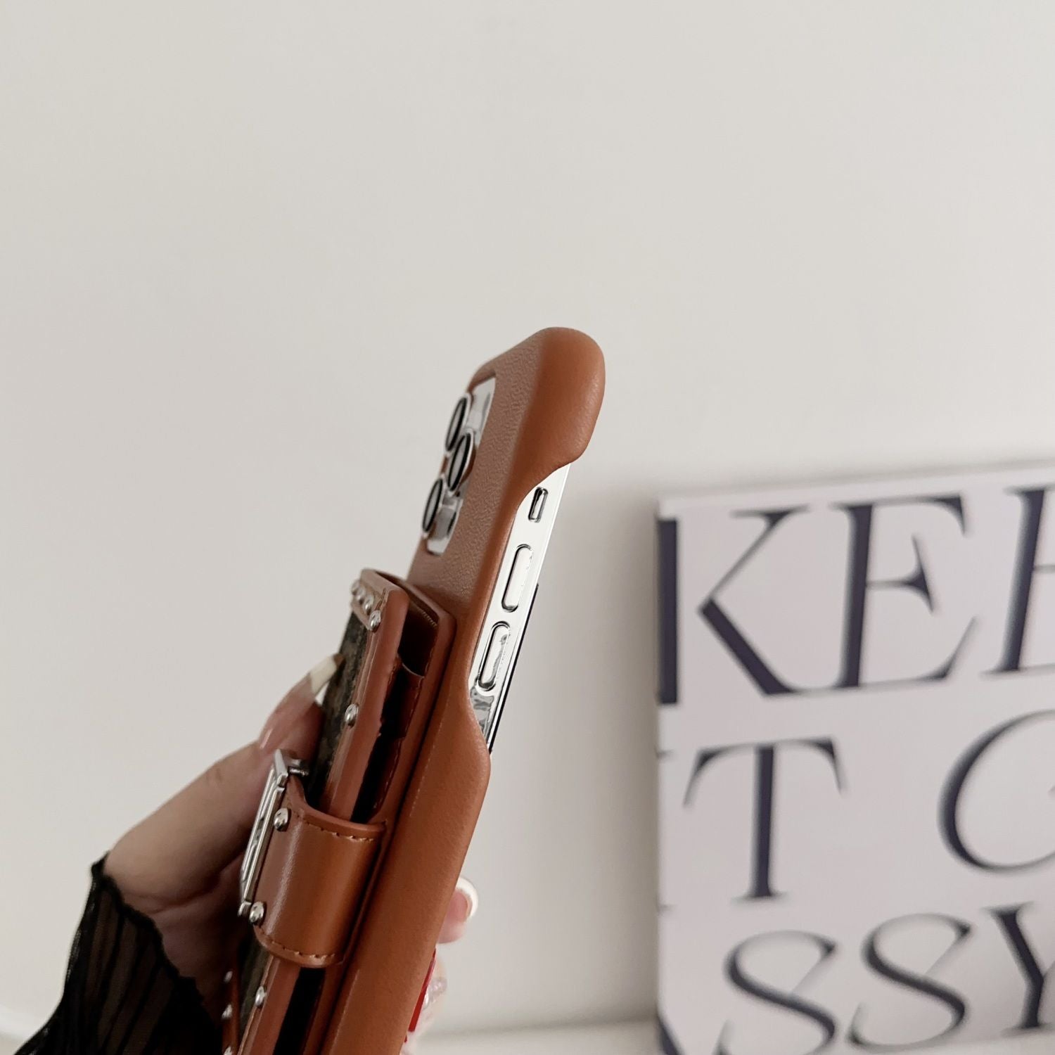 Retro F Print Crossbody Card Holder Case