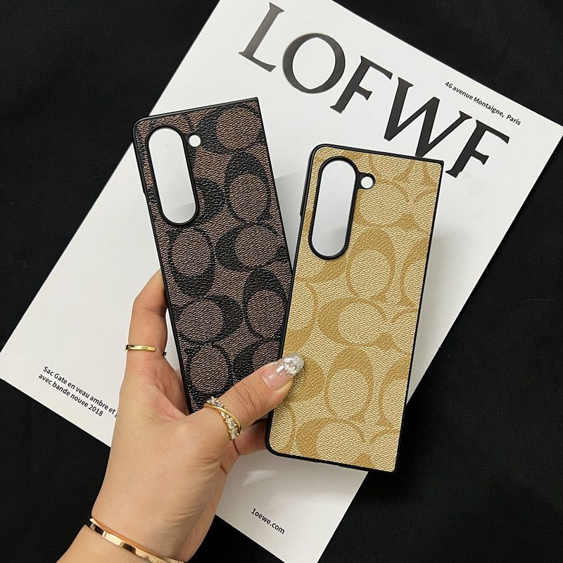 Retro Pattern Leather Fold Case