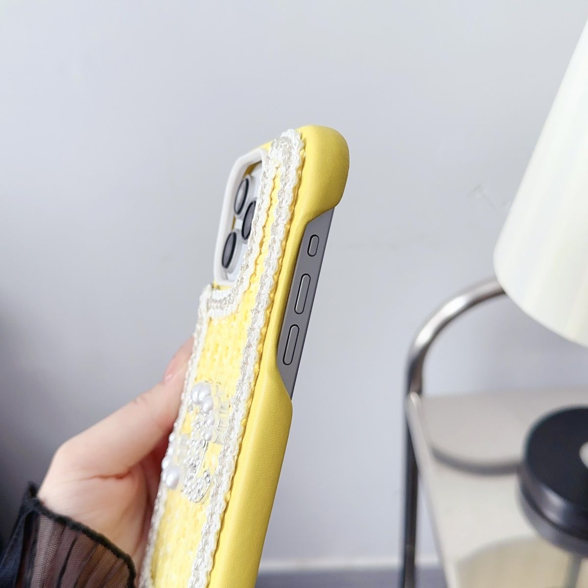 Fashion Wool Material Pearl Hand Strap Case