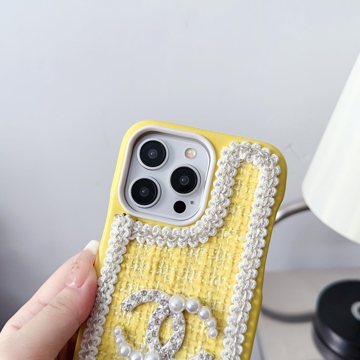 Fashion Wool Material Pearl Crossbody Strap Case