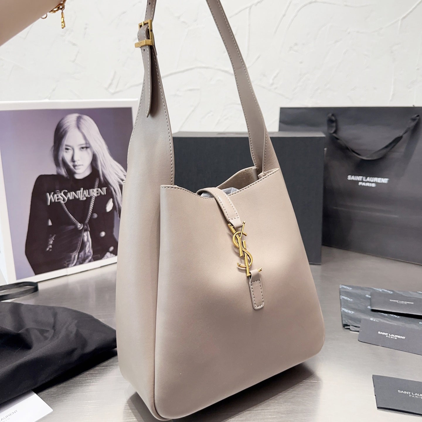 Hobo Supple Shoulder Bag