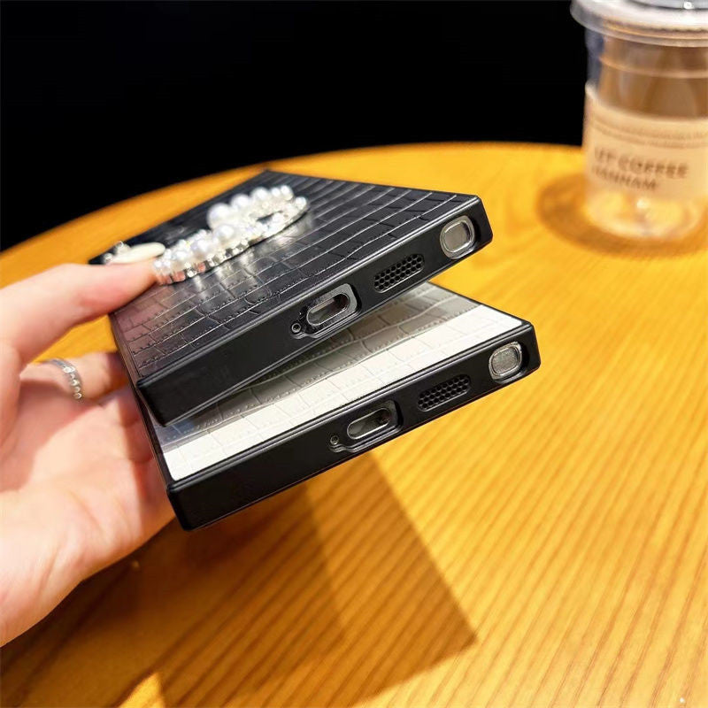 Stylish Diamond Logo Leather Samsung Case