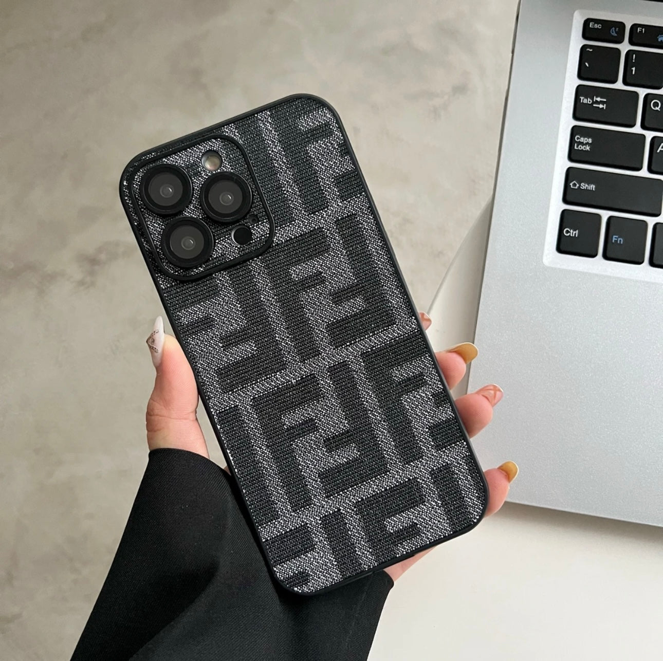 Retro F Embossed All-Inclusive Case