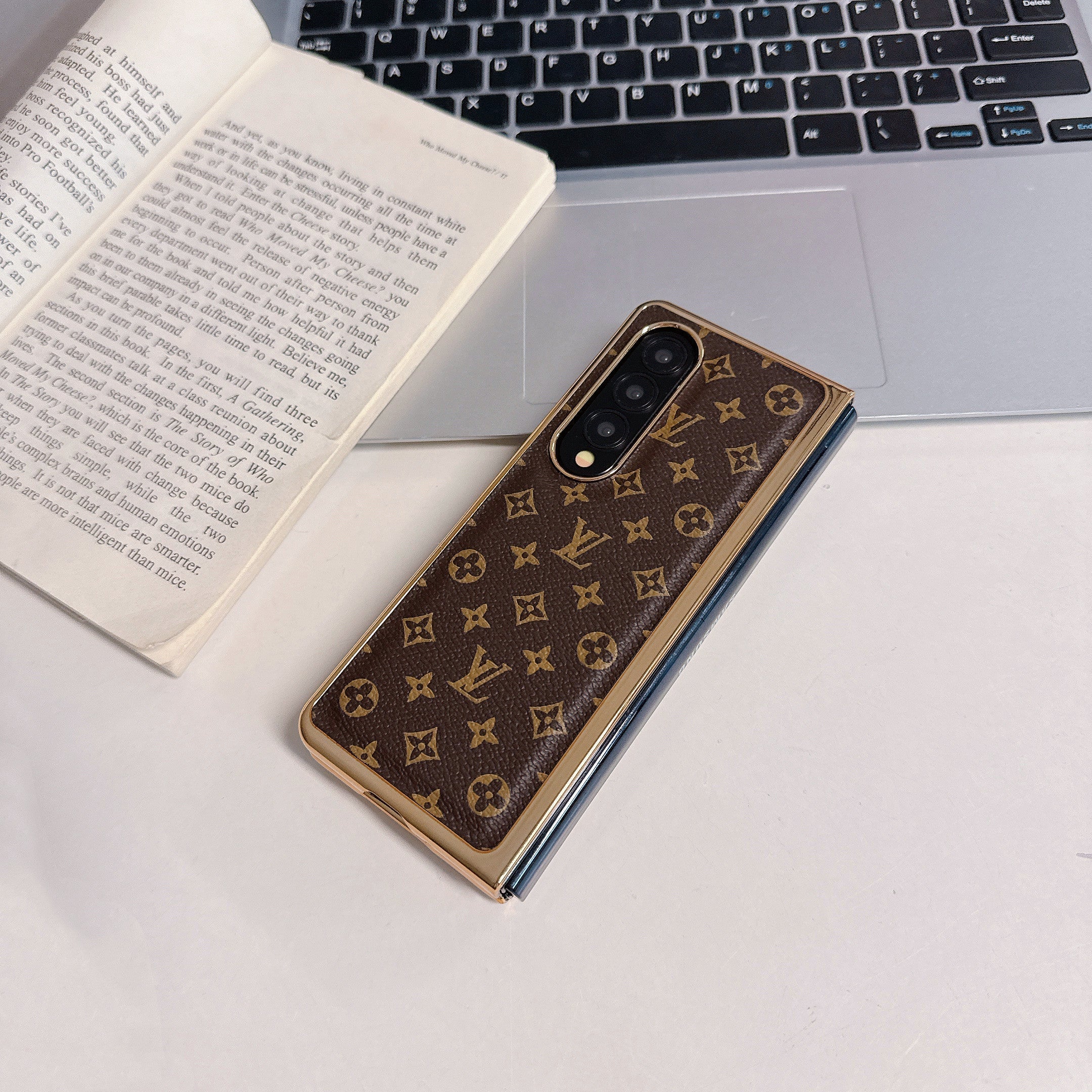 Electroplating Embossed Leather Fold Case
