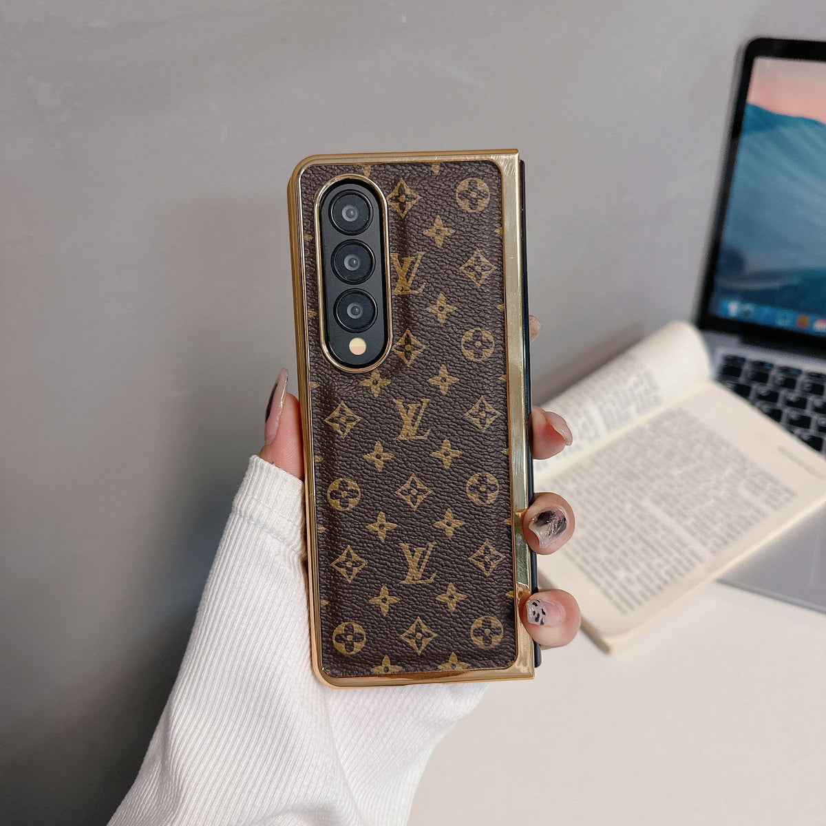 Electroplating Embossed Leather Fold Case