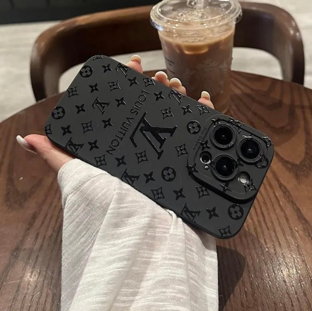 Embossed Frosted All-Inclusive Case
