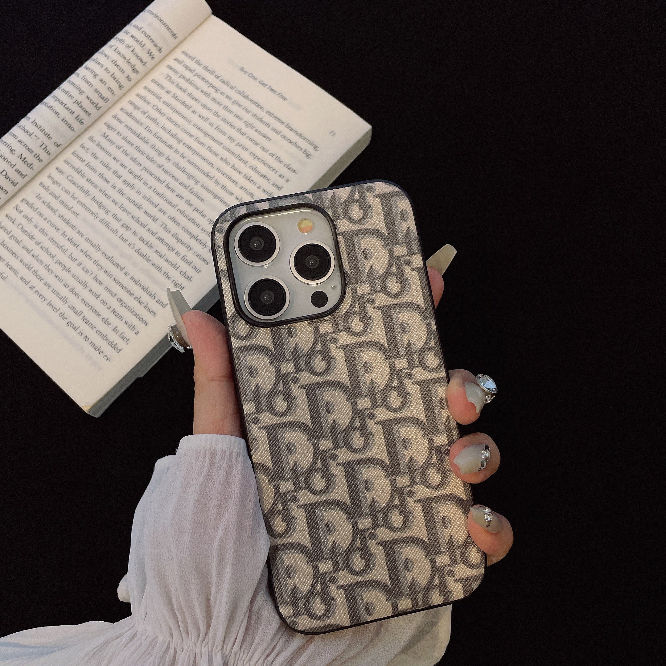 Vintage Canvas Embossed Case