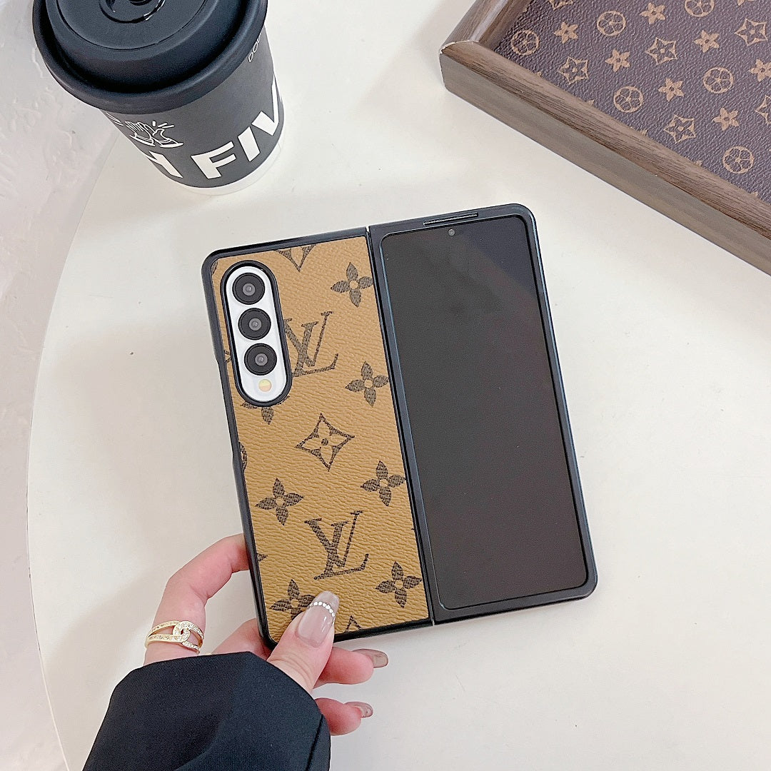 Retro Fashion Embossed Fold Case