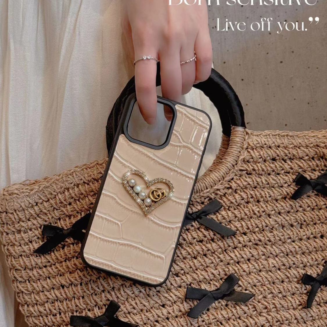 Pearl Diamond Heart Crocodile Pattern Leather Case