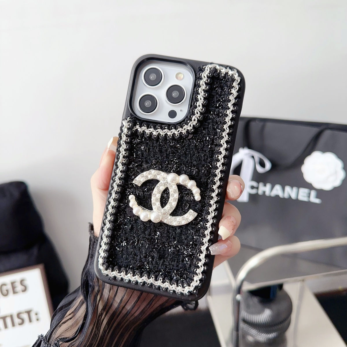 Fashion Wool Material Pearl Logo Case