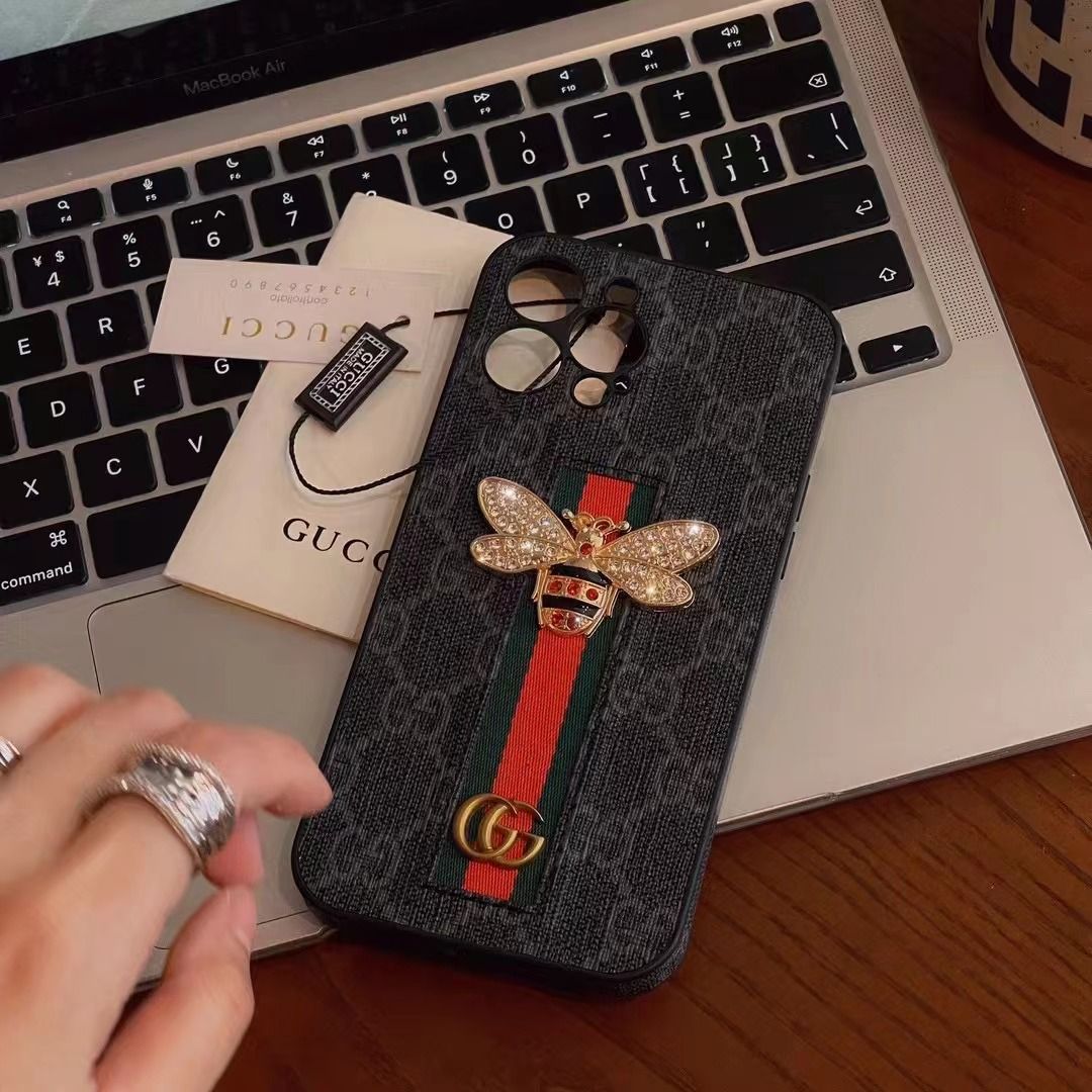Vintage Embossed Diamond Bee Case