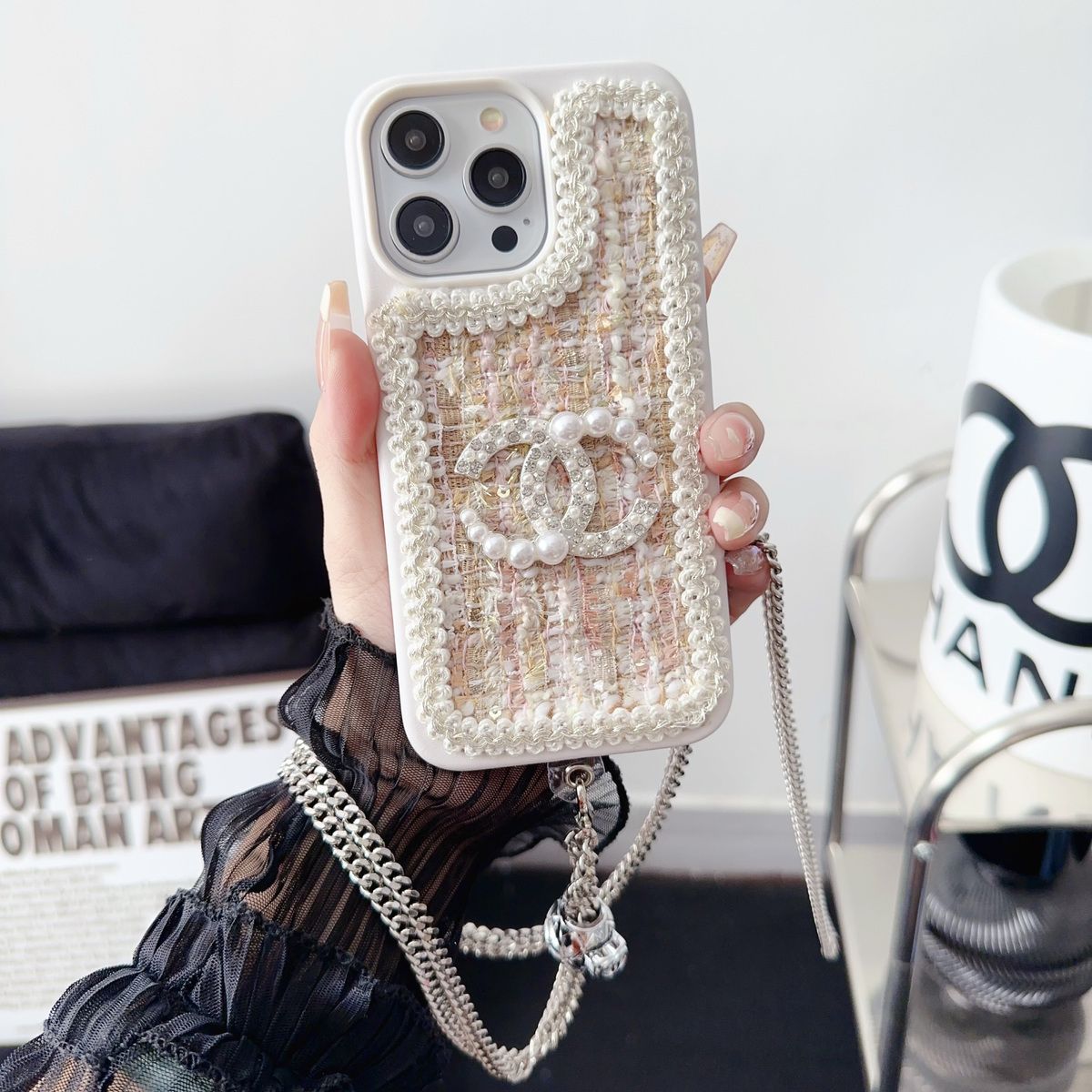 Fashion Wool Material Pearl Crossbody Strap Case