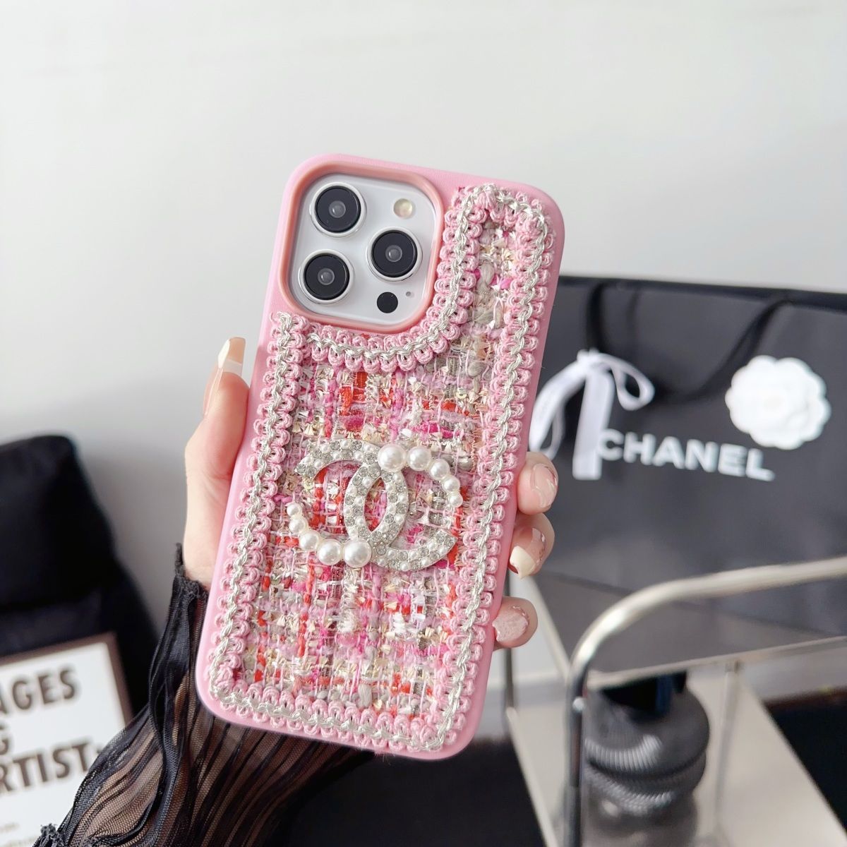 Fashion Wool Material Pearl Logo Case