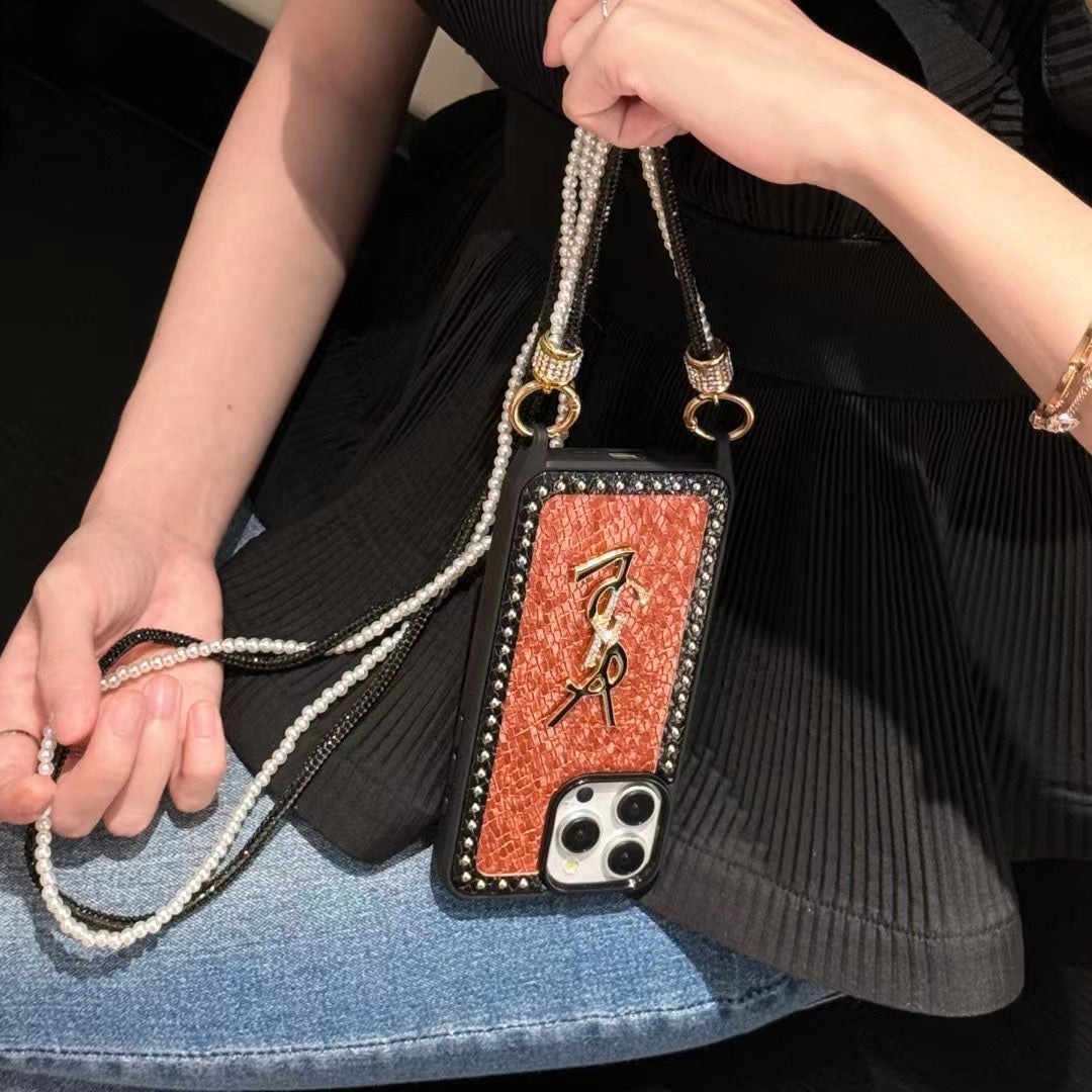 Luxury Snake Pattern Rivet Pearl Crossbody Chain Case