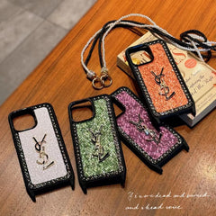 Luxury Snake Pattern Rivet Pearl Crossbody Chain Case