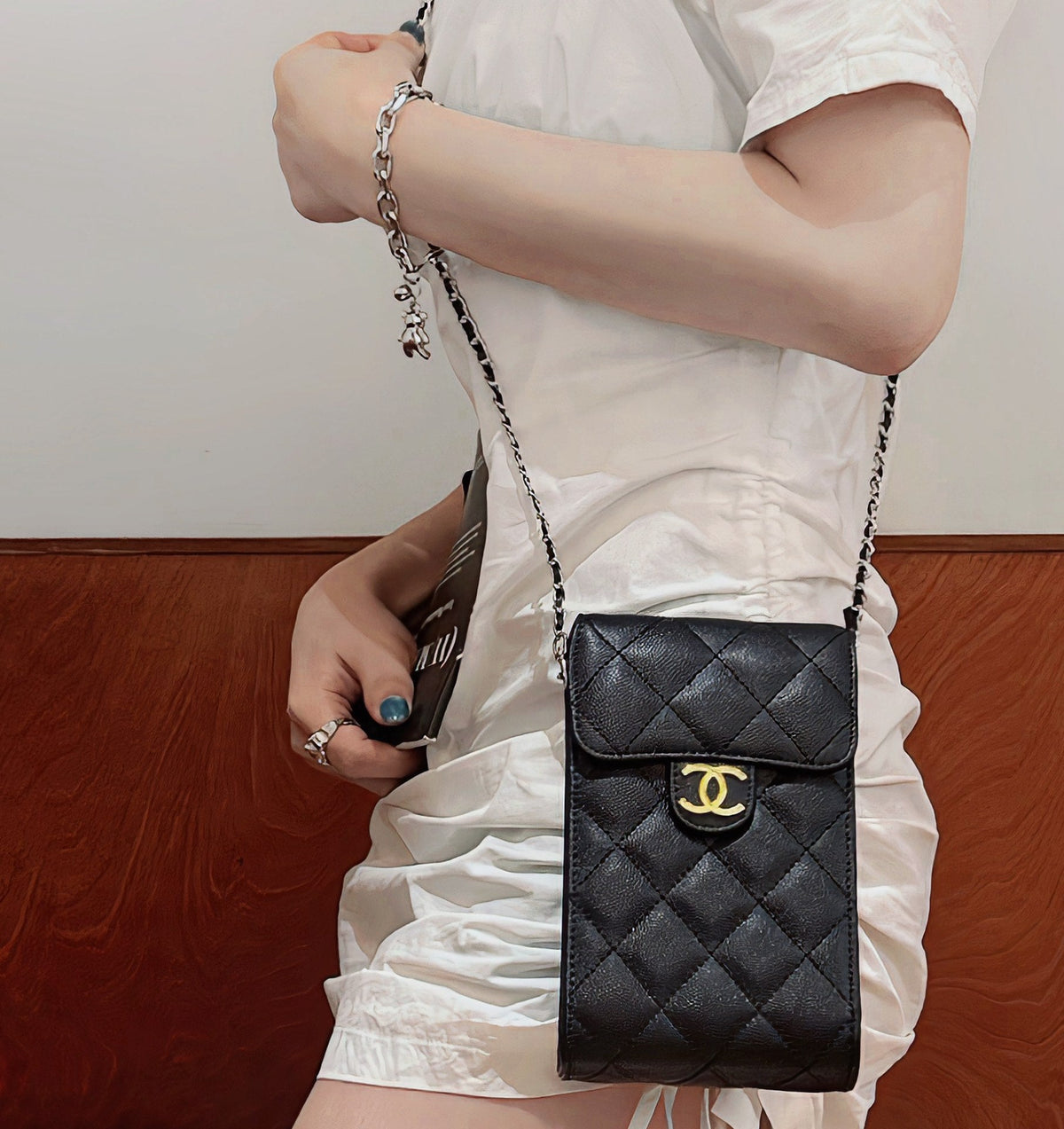 Classic Women's Crossbody Phone Bag