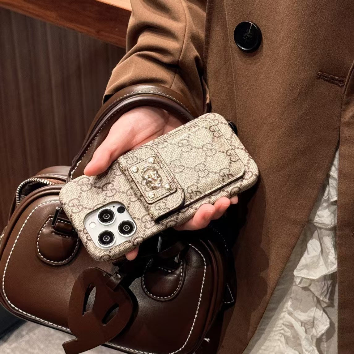 Classic Embossed Card Holder Case