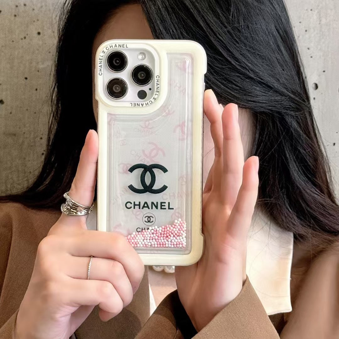 Fashionable Flowing Beads Case