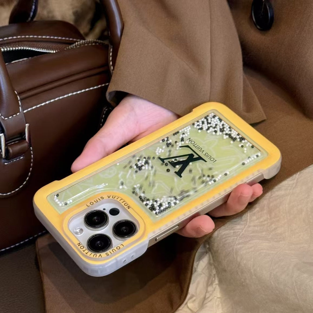 Fashionable Flowing Beads Case