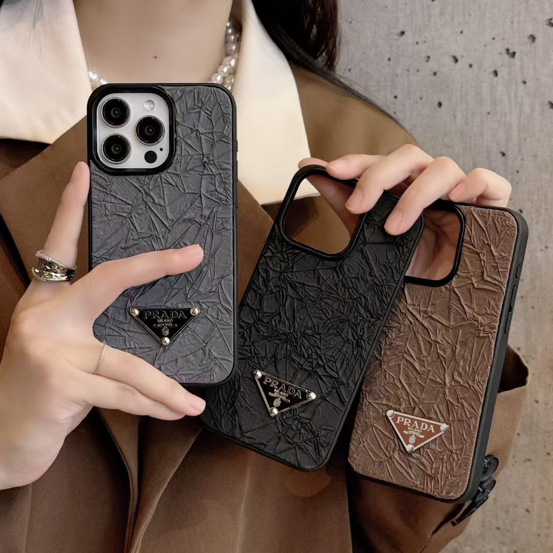 Pleated Triangle Case