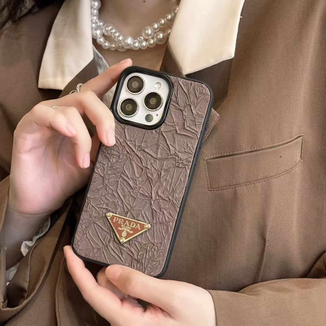 Pleated Triangle Case