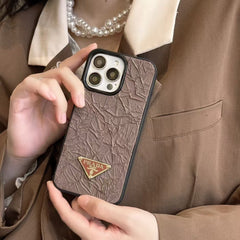 Pleated Triangle Case