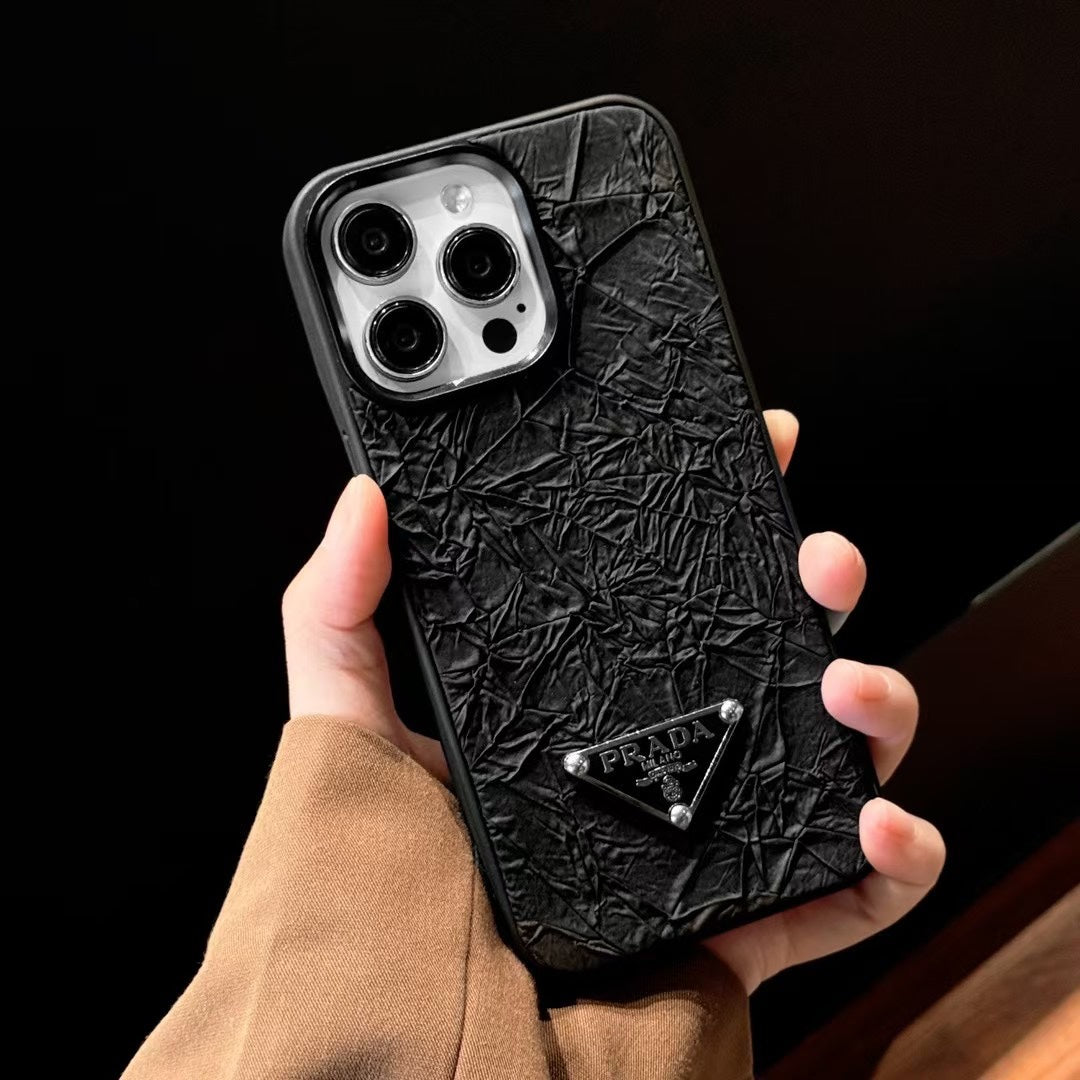 Pleated Triangle Case