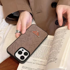 Pleated Triangle Case