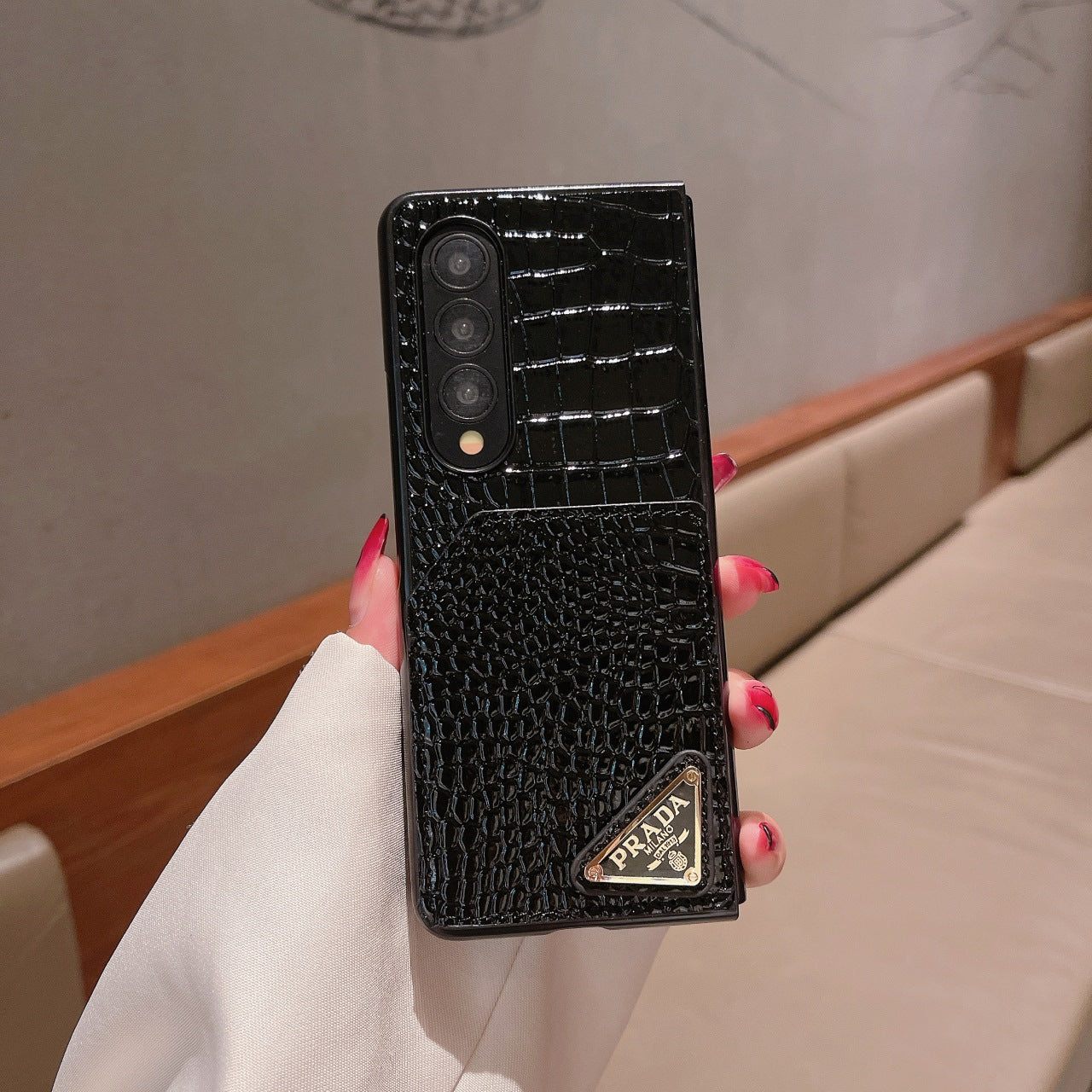 Fashion Triangle Logo Leather Card Holder Fold Case