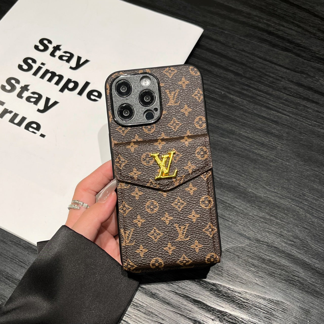 Retro Leather Metal Logo Card Holder Case